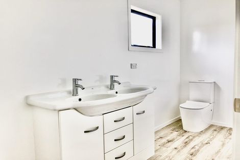 Photo of property in 27 Marsden Point Road, Ruakaka, 0116