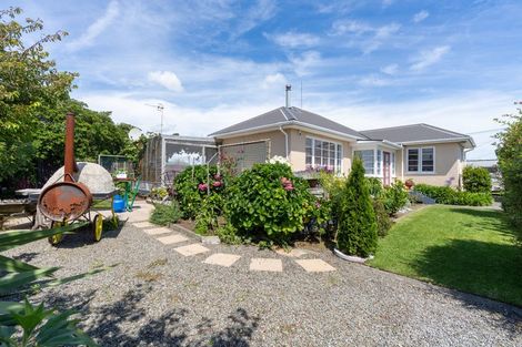 Photo of property in 1 Huia Street, Foxton Beach, Foxton, 4815