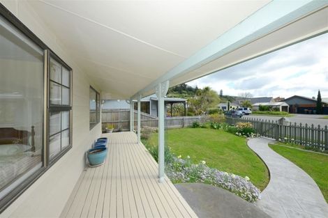 Photo of property in 12 Stedley Place, Heathcote Valley, Christchurch, 8022
