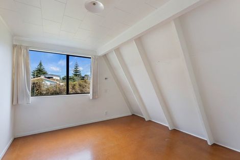 Photo of property in 5 William Street, Waikanae Beach, Waikanae, 5036