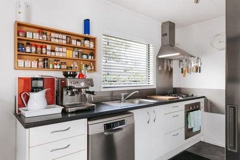 Photo of property in 8 Kaimai Place, Hairini, Tauranga, 3112