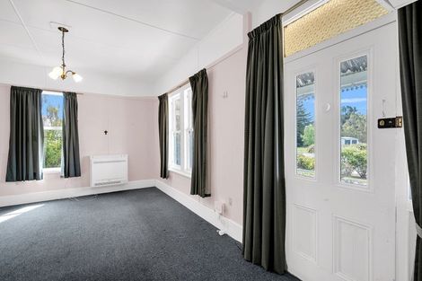 Photo of property in 111 Princes Street, Waikari, 7420