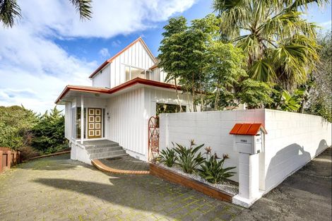 Photo of property in 121 Thompson Road, Bluff Hill, Napier, 4110