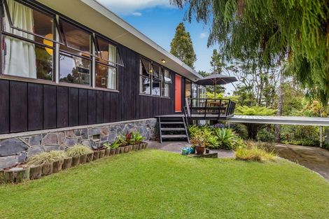 Photo of property in 25 Kopiko Road, Titirangi, Auckland, 0604