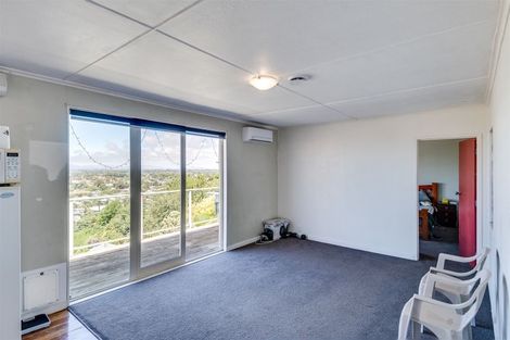 Photo of property in 27a Enfield Road, Hospital Hill, Napier, 4110