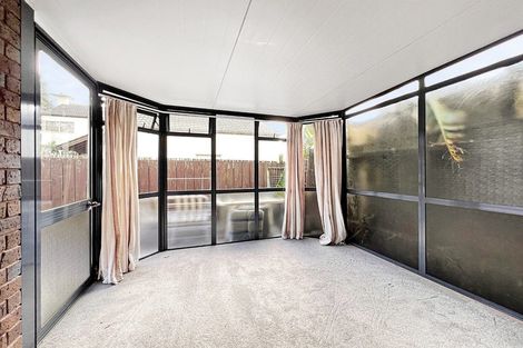 Photo of property in 1/17 Milford Road, Milford, Auckland, 0620