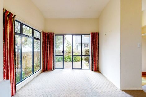 Photo of property in 6b Atamira Close, Churton Park, Wellington, 6037