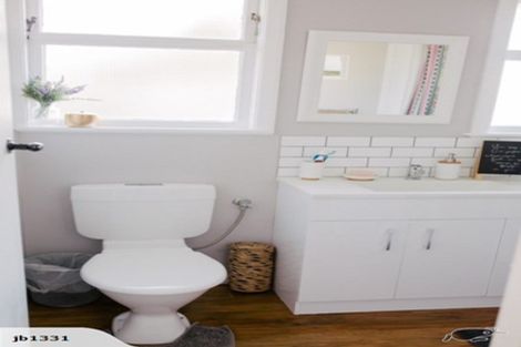 Photo of property in 15 Tasman Street, Havelock North, 4130