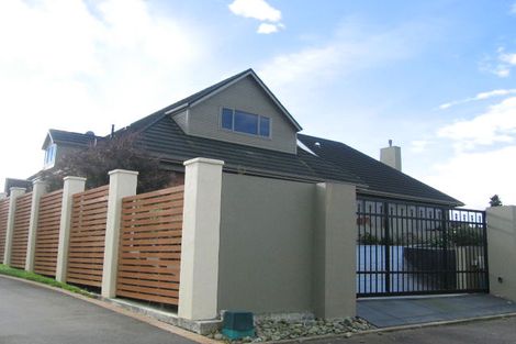 Photo of property in 27 The Strand, Fitzherbert, Palmerston North, 4410