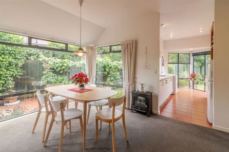 Photo of property in 2/290 Withells Road, Avonhead, Christchurch, 8042