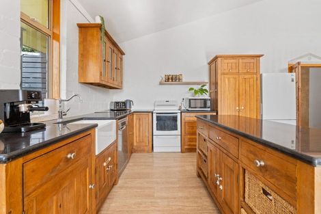 Photo of property in 1358a Whangaparaoa Road, Army Bay, Whangaparaoa, 0930