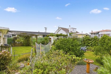 Photo of property in 9 Chester Street, Levin, 5510