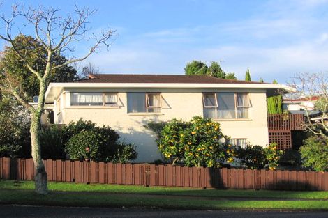 Photo of property in 1/164 Fisher Parade, Farm Cove, Auckland, 2012