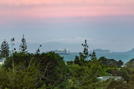 Photo of property in 32a Braemar Road, Castor Bay, Auckland, 0620