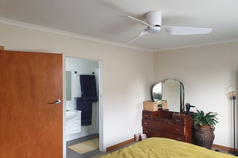 Photo of property in 24 Cowling Road, Hurdon, New Plymouth, 4310