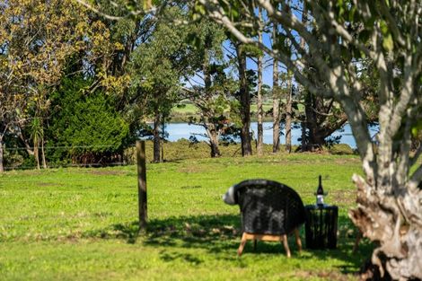 Photo of property in 5 Wi Tupaea Road, Waihau Bay, Opotiki, 3199