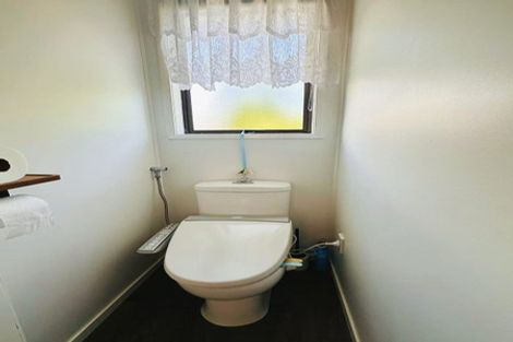 Photo of property in 12 Lyren Place, Half Moon Bay, Auckland, 2012