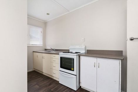 Photo of property in 6 Ross Road, Western Heights, Rotorua, 3015