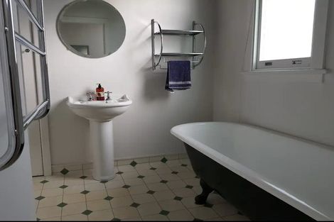 Photo of property in 105 Mcleod Street, Camberley, Hastings, 4120