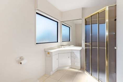 Photo of property in 1/256 Saint Heliers Bay Road, Saint Heliers, Auckland, 1071