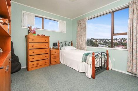 Photo of property in 94 Sunvue Road, Glen Eden, Auckland, 0602
