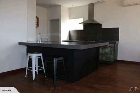 Photo of property in 85 Hine Street, New Plymouth, 4310