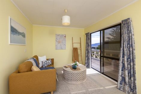 Photo of property in 36 Field Way, Waikanae Beach, Waikanae, 5036