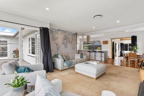 Photo of property in 98 Ireland Road, Mount Wellington, Auckland, 1060