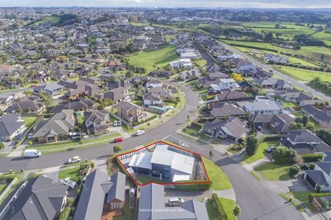 Photo of property in 53 Ina Ville Drive, Pukekohe, 2120