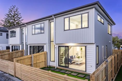 Photo of property in 4/6 Vine Street, Mangere East, Auckland, 2024