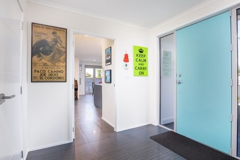 Photo of property in 13 Montrose Place, Highlands Park, New Plymouth, 4312