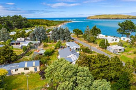 Photo of property in 9 Surat Bay Road, New Haven, Owaka, 9585