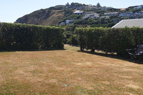 Photo of property in 9 Terrace Road, Titahi Bay, Porirua, 5022