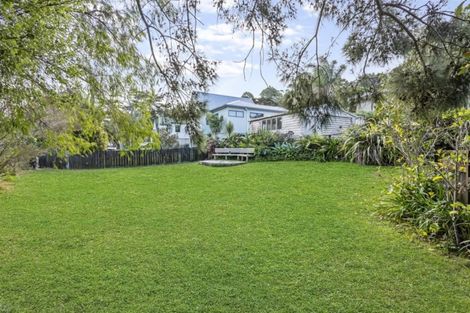 Photo of property in 52 Ferry Road, Arkles Bay, Whangaparaoa, 0932