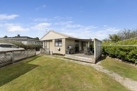 Photo of property in 19 Mcleavey Drive, Kelvin Grove, Palmerston North, 4414