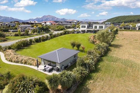 Photo of property in 28 Minaret Ridge, Wanaka, 9305