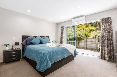 Photo of property in 17 Kaimai Place, Aotea, Porirua, 5024