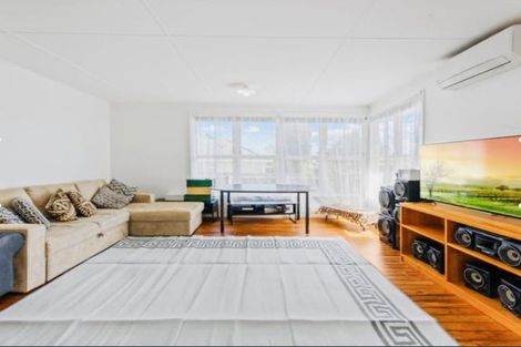 Photo of property in 39 Flat Bush Road, Clover Park, Auckland, 2023