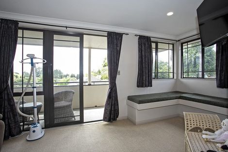 Photo of property in 35 Honeysuckle Lane, Ohauiti, Tauranga, 3112