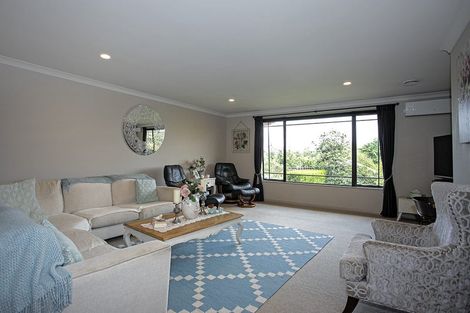 Photo of property in 35 Honeysuckle Lane, Ohauiti, Tauranga, 3112