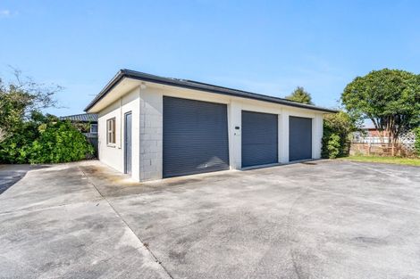 Photo of property in 27 Eglinton Street, Winton, 9720