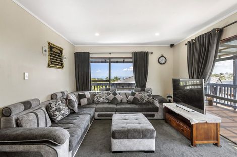 Photo of property in 27a Florence Daly Place, Mount Roskill, Auckland, 1041