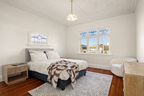 Photo of property in 268 Macandrew Road, Forbury, Dunedin, 9012