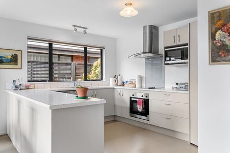 Photo of property in 2/12 Bank Street, Amberley, 7410