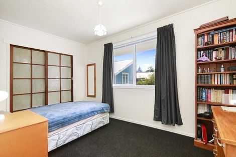 Photo of property in 47 Pukatea Street, Eastbourne, Lower Hutt, 5013