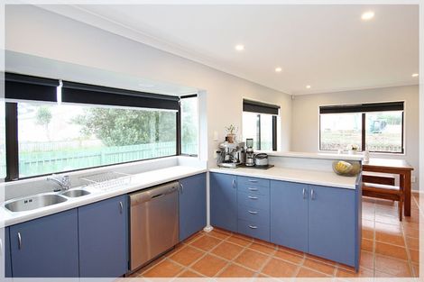 Photo of property in 20 Aru Street, Tangimoana, 4822