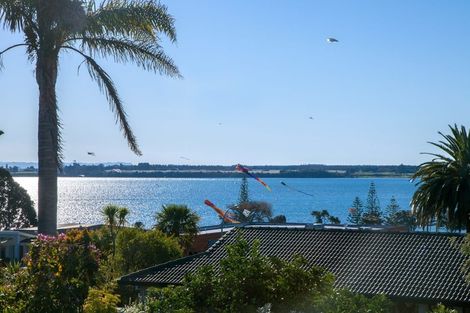 Photo of property in 8 Cathray Place, Matua, Tauranga, 3110