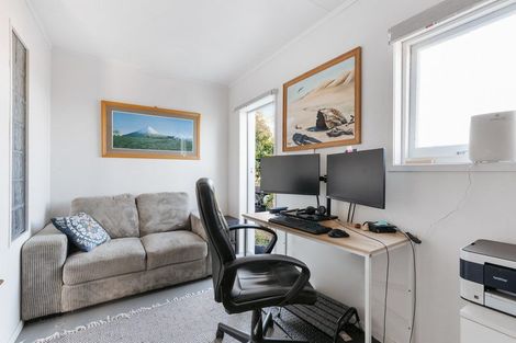 Photo of property in 6 Coppelia Avenue, Omokoroa, 3114