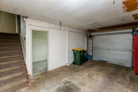 Photo of property in 27 Rospeath Crescent, Spotswood, New Plymouth, 4310