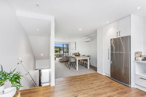 Photo of property in 6 Pottery Crescent, Hobsonville, Auckland, 0618